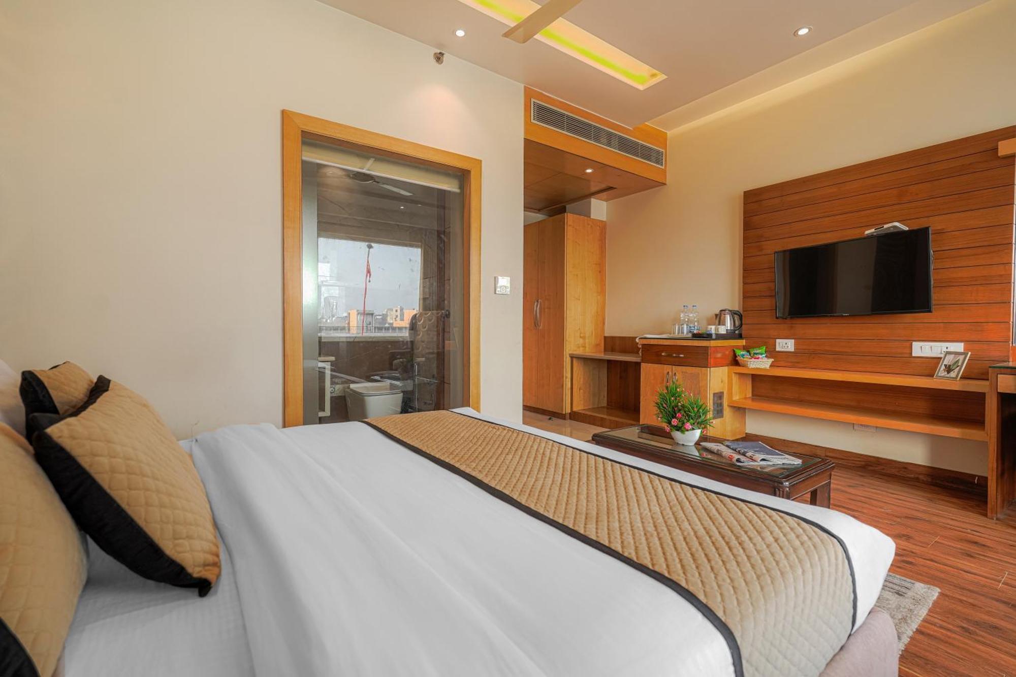 Csjs Inn Hotel Amritsar Exterior foto