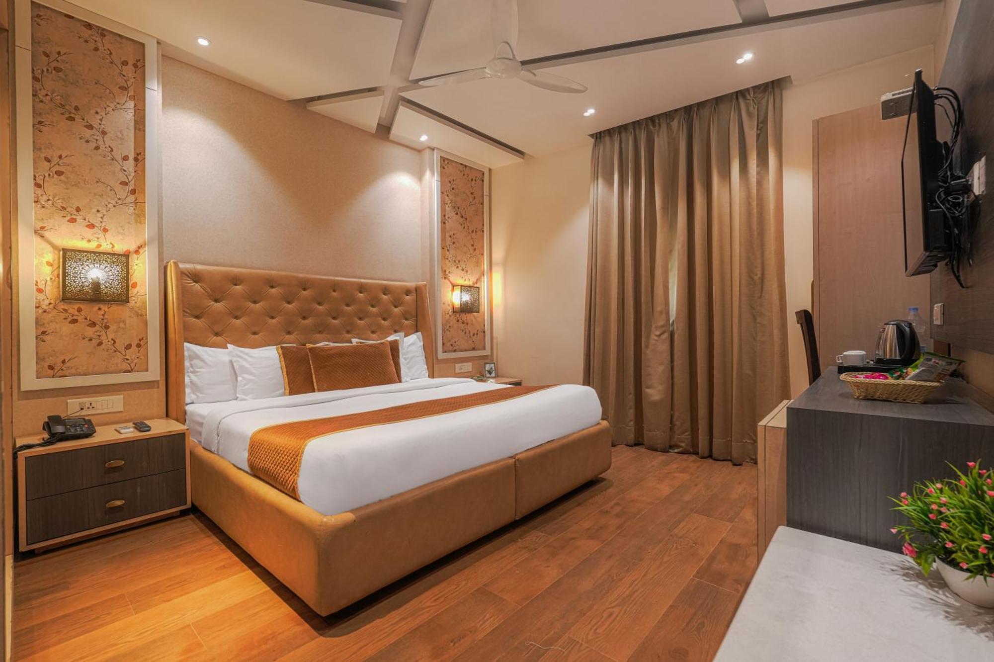 Csjs Inn Hotel Amritsar Exterior foto