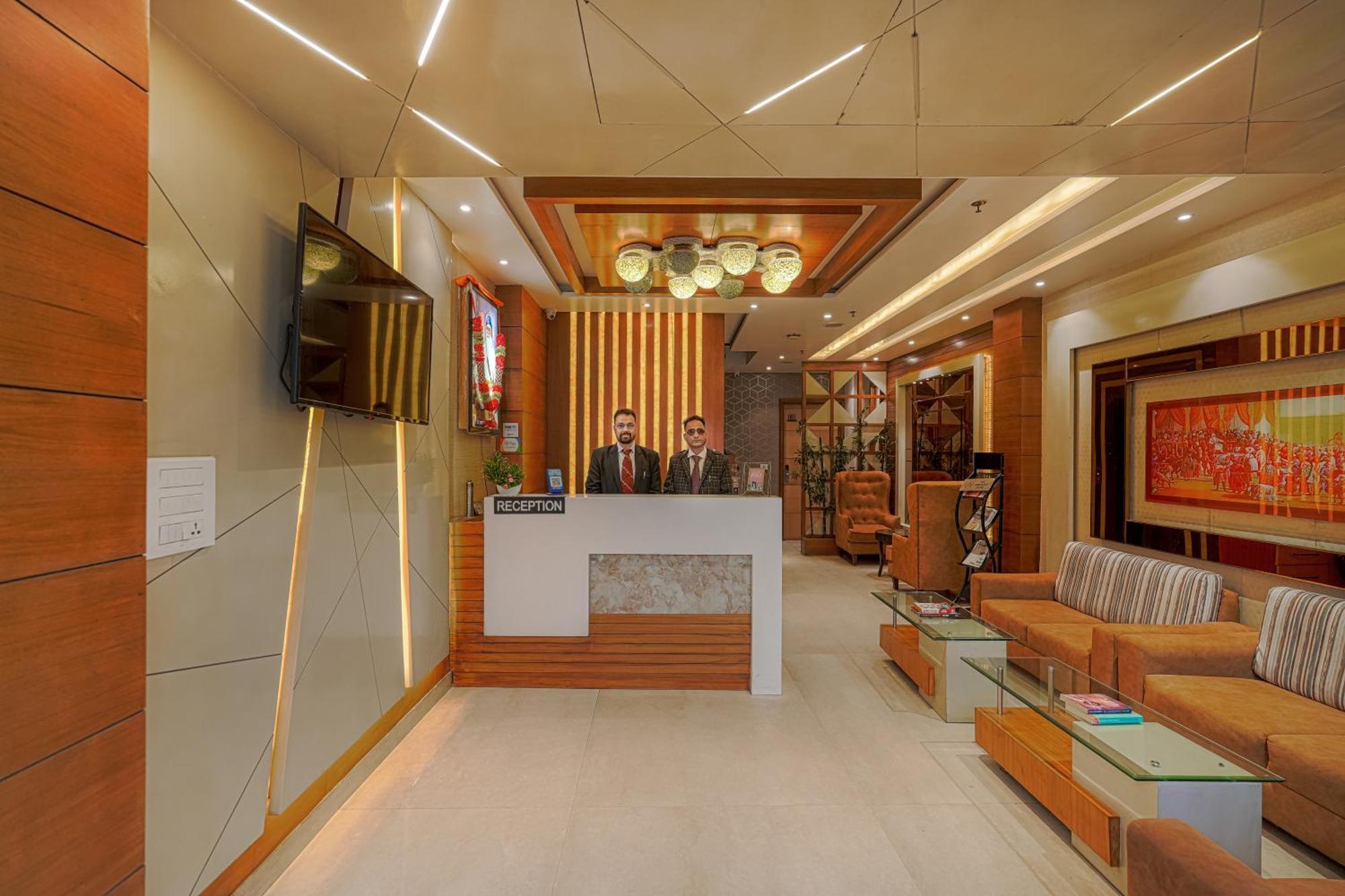 Csjs Inn Hotel Amritsar Exterior foto